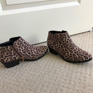 Leopard booties